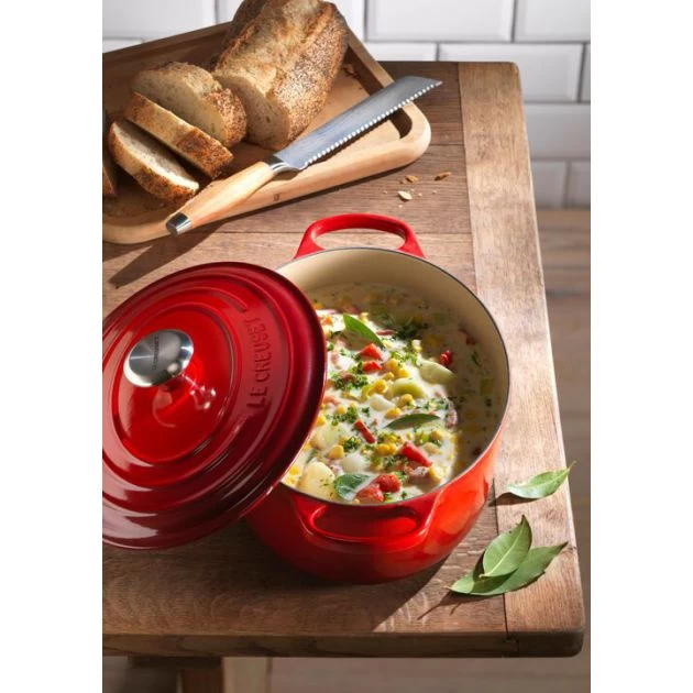 Cocotte En Fonte Ovale 35 Cm Cerise Le Creuset Signature – Image 5